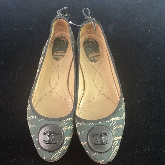 CHANEL Black and Beige Canvas Ballet Flats