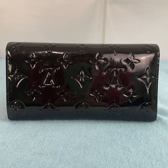 Louis Vuitton black vernis monogram wallet