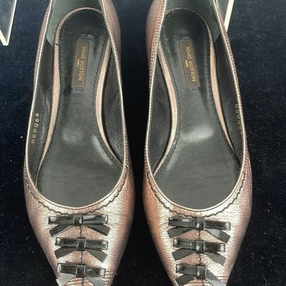 Louis Vuitton Copper w Black Bow Low Heel Shoes