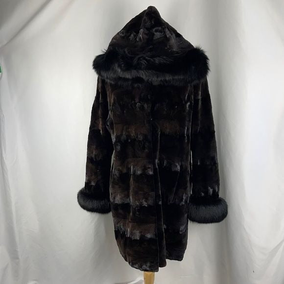 Sheared mink coat with fox trim 3/4