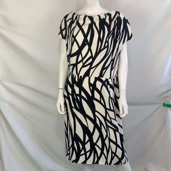 Escada black white print cap sleeve dress