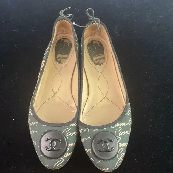 CHANEL Black and Beige Canvas Ballet Flats