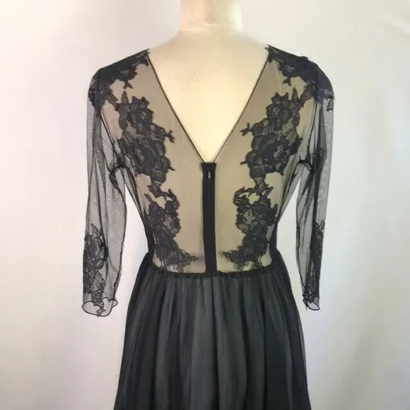 Black Lace Fit Flare O’Blanc Cocktail